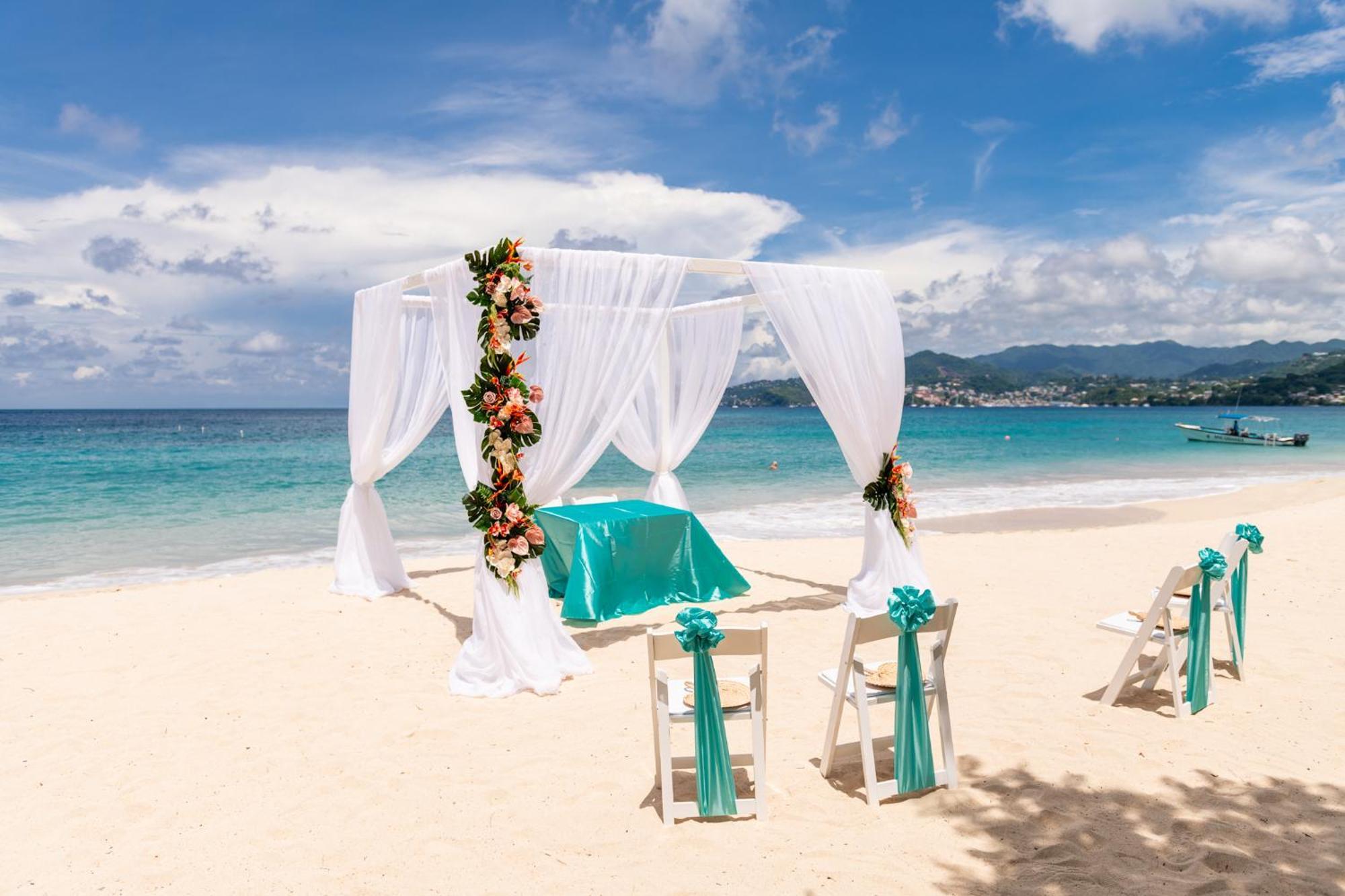 Mount Cinnamon Resort & Beach Club St. George's ภายนอก รูปภาพ